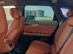 Cadillac OPTIQ Premium Sport 4dr w/1SH 2026