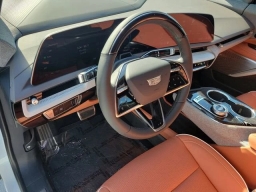 Cadillac OPTIQ Premium Sport 4dr w/1SH 2026
