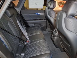 Cadillac OPTIQ OPTIQ-V 4dr 2026