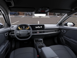 Kia K4 LXS Sedan 2026