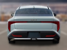 Kia K4 LXS FWD 2025