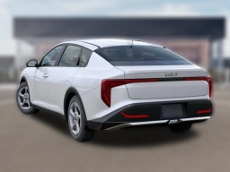 Kia K4 LXS FWD 2025