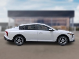 Kia K4 LXS FWD 2025