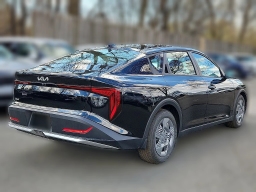 Kia K4 LX Sedan 2026
