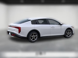Kia K4 LXS Sedan 2026
