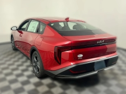 Kia K4 LXS Sedan 2026