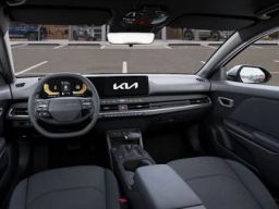Kia K4 LXS Sedan 2026