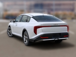 Kia K4 LXS Sedan 2026