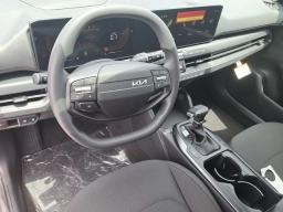 Kia K4 LX Sedan 2026