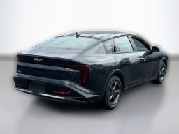 Kia K4 LXS Sedan 2026