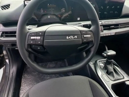 Kia K4 LXS Sedan 2026