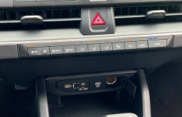 Kia K4 LXS Sedan 2026