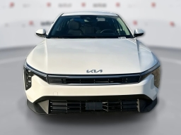 Kia K4 LXS Sedan 2026