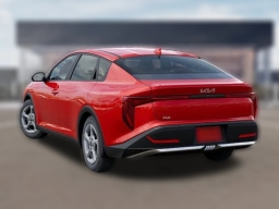 Kia K4 LXS FWD 2025