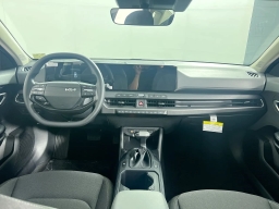 Kia K4 LXS Sedan 2026