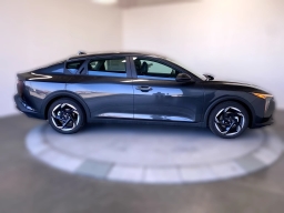 Kia K4 EX Sedan 2026