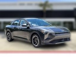 Kia K4 EX Sedan 2026