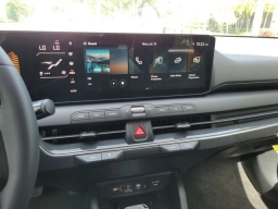 Kia K4 Hatchback EX FWD 2026