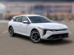 Kia K4 Hatchback EX FWD 2026