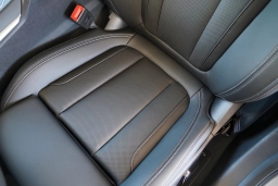 BMW 3 Series 330i NA Sedan 2026