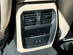 BMW 3 Series 330i NA Sedan 2026