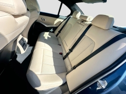 BMW 3 Series 330i NA Sedan 2026