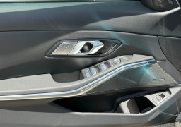 BMW 3 Series 330i NA Sedan 2026