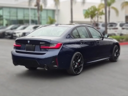 BMW 3 Series 330i NA Sedan 2026