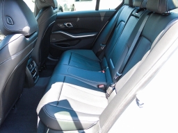 BMW 3 Series 330i NA Sedan 2026