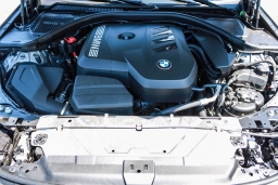BMW 3 Series 330i NA Sedan 2026