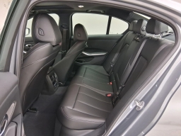 BMW 3 Series 330i NA Sedan 2026
