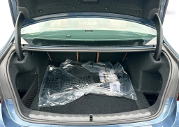 BMW 3 Series 330i NA Sedan 2026