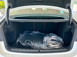 BMW 3 Series 330i NA Sedan 2026