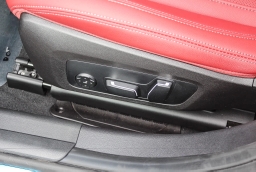 BMW 3 Series 330i NA Sedan 2026