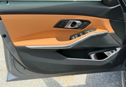BMW 3 Series 330i NA Sedan 2026