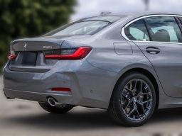 BMW 3 Series 330i NA Sedan 2026