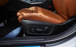 BMW 3 Series 330i NA Sedan 2026