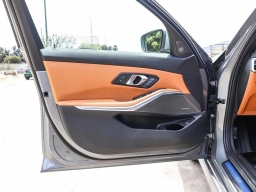 BMW 3 Series 330i NA Sedan 2026