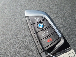 BMW 3 Series 330i NA Sedan 2026