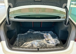 BMW 3 Series 330i NA Sedan 2026