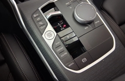 BMW 3 Series 330i NA Sedan 2026