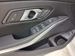 BMW 3 Series 330i NA Sedan 2026