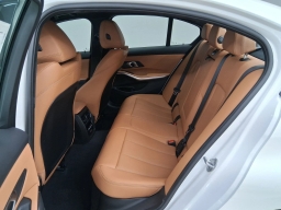 BMW 3 Series 330i NA Sedan 2026