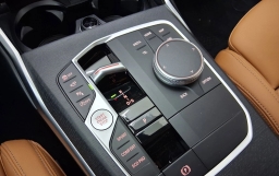 BMW 3 Series 330i NA Sedan 2026