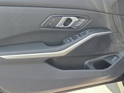 BMW 3 Series 330i NA Sedan 2026