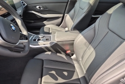 BMW 3 Series 330i NA Sedan 2026