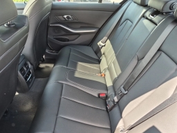 BMW 3 Series 330i NA Sedan 2026