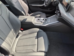 BMW 3 Series 330i NA Sedan 2026