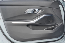 BMW 3 Series 330i NA Sedan 2026