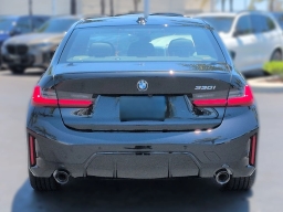 BMW 3 Series 330i NA Sedan 2026
